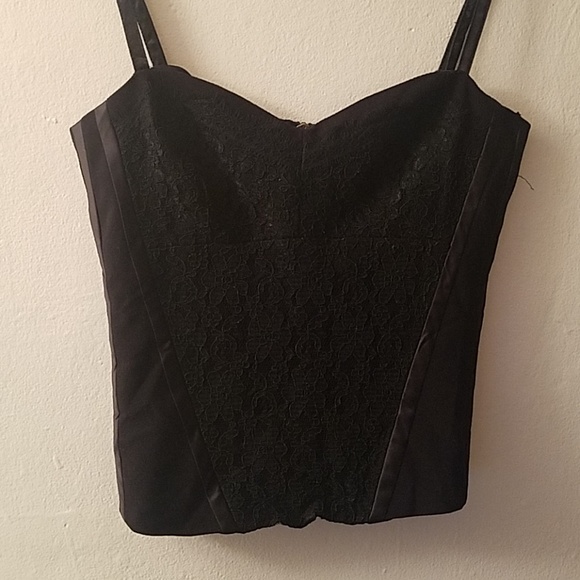 Corset type top - Picture 1 of 5